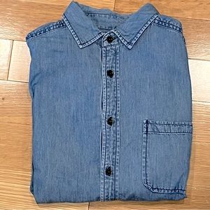 Goodfellow Standard Fit S/S Denim Shirt - Small